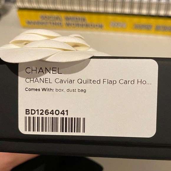 Chanel Quilted Caviar Card Holder - Picture 4 of 6
